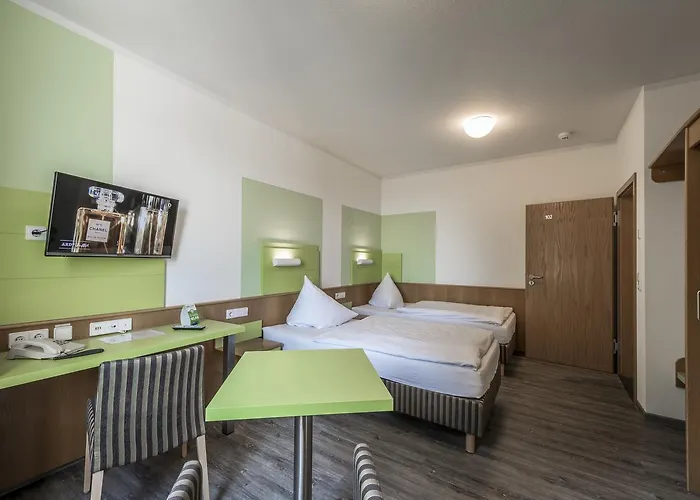 Kloster Neustadt Hotel 2*