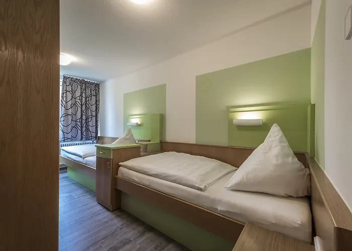 Hotel Kloster Neustadt 2*